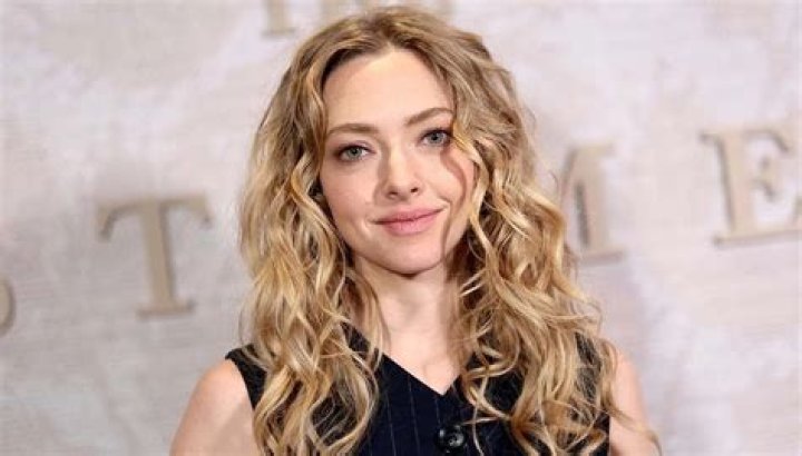 Amanda Seyfried Biography