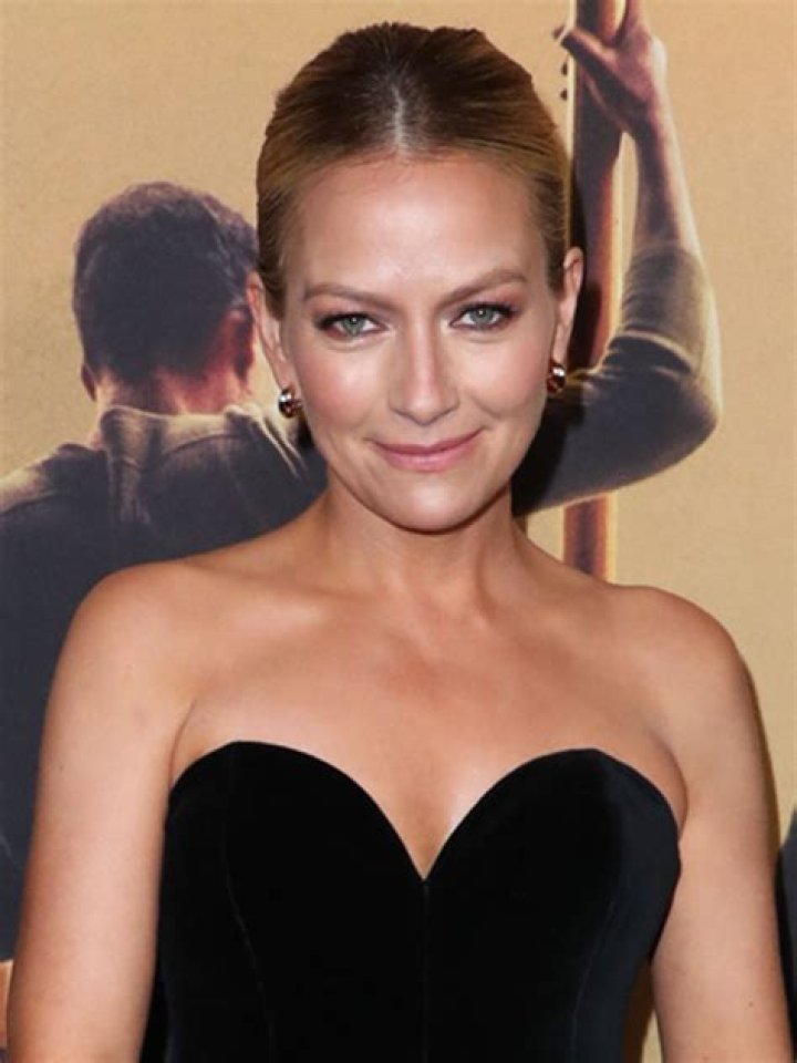 Becki Newton Becki Newton