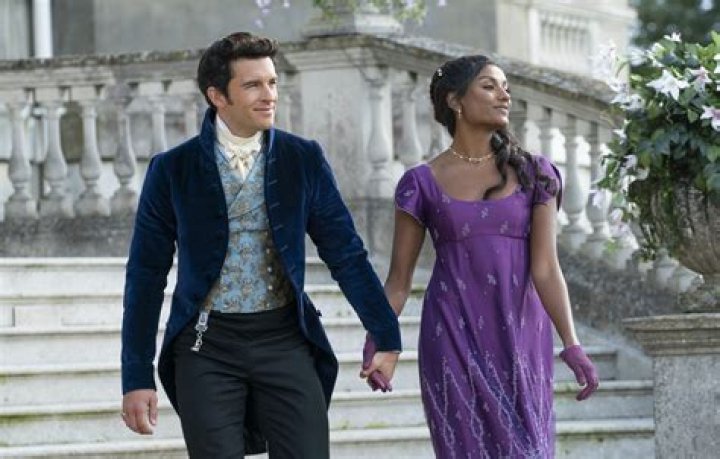 Does Jonathan Bailey have brothers and sisters?