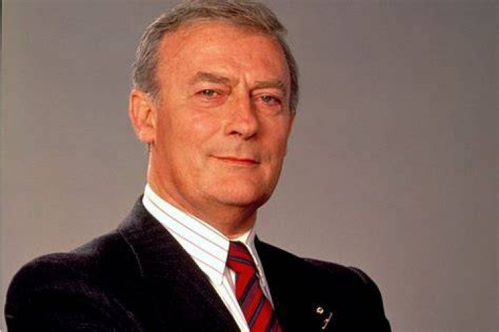 Edward Woodward Edward Woodward