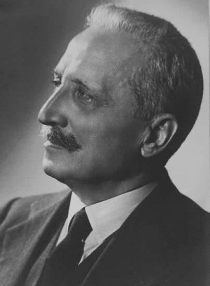 Enrico De Nicola Enrico De Nicola