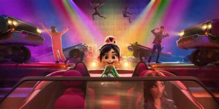 How does vanellope stay in slaughter?
