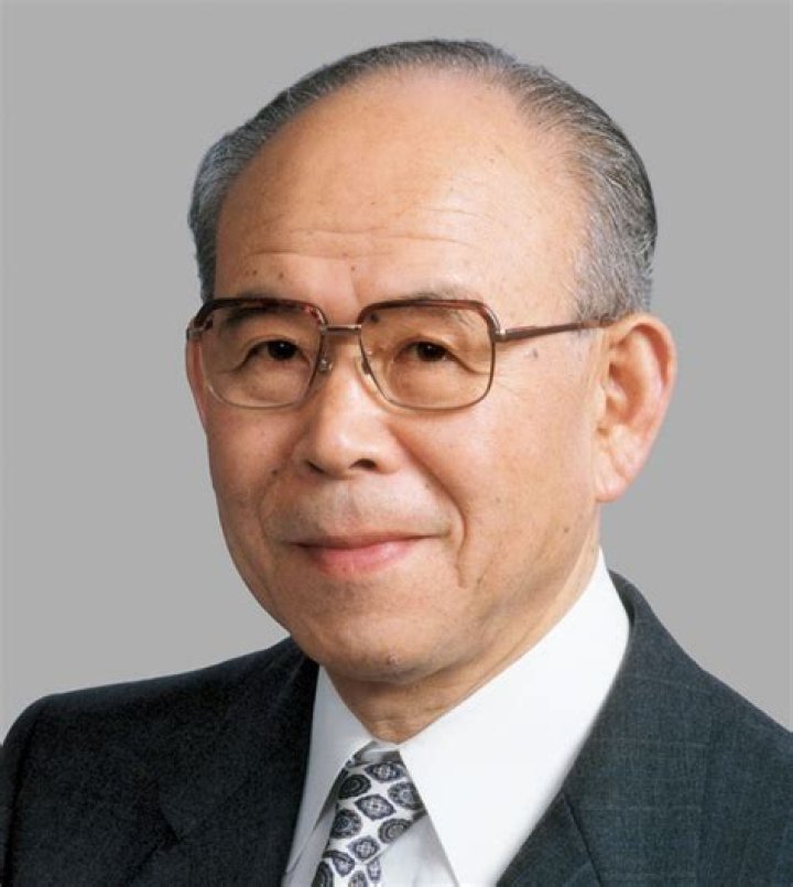 Isamu Akasaki Isamu Akasaki