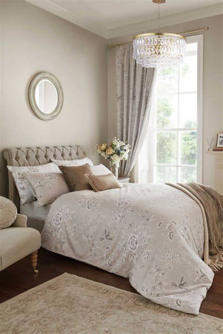 Laura Ashley Laura Ashley