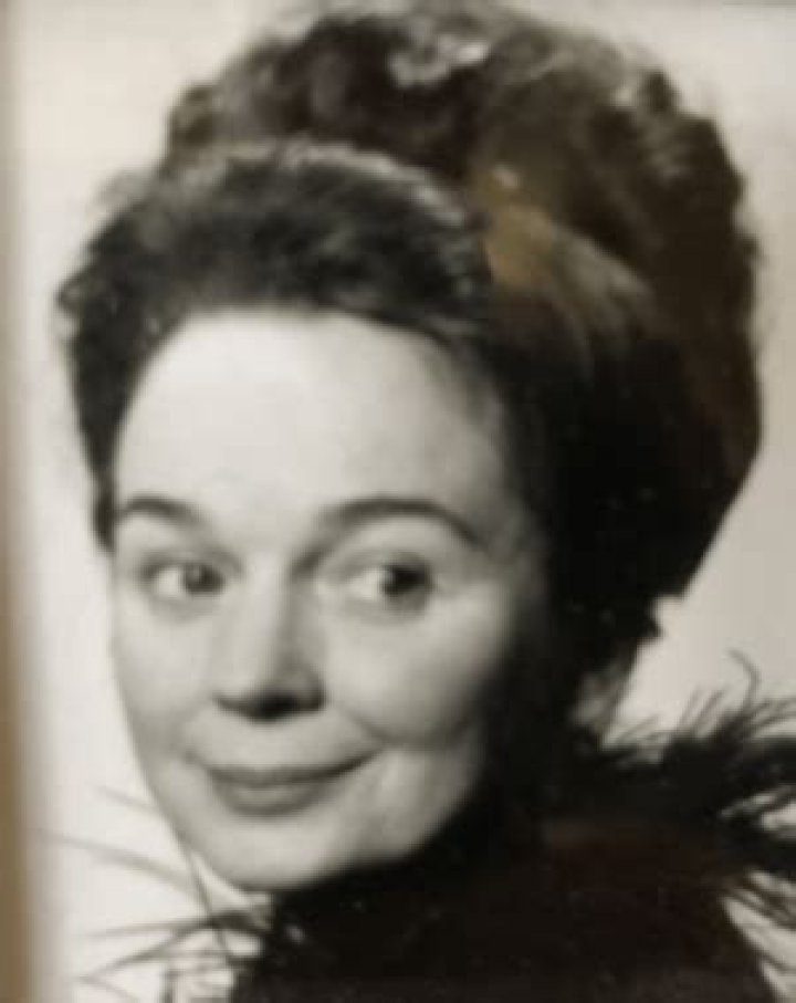 Maureen Cusack Maureen Cusack