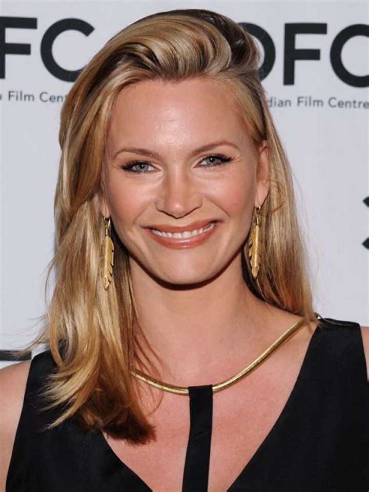 Natasha Henstridge Net Worth