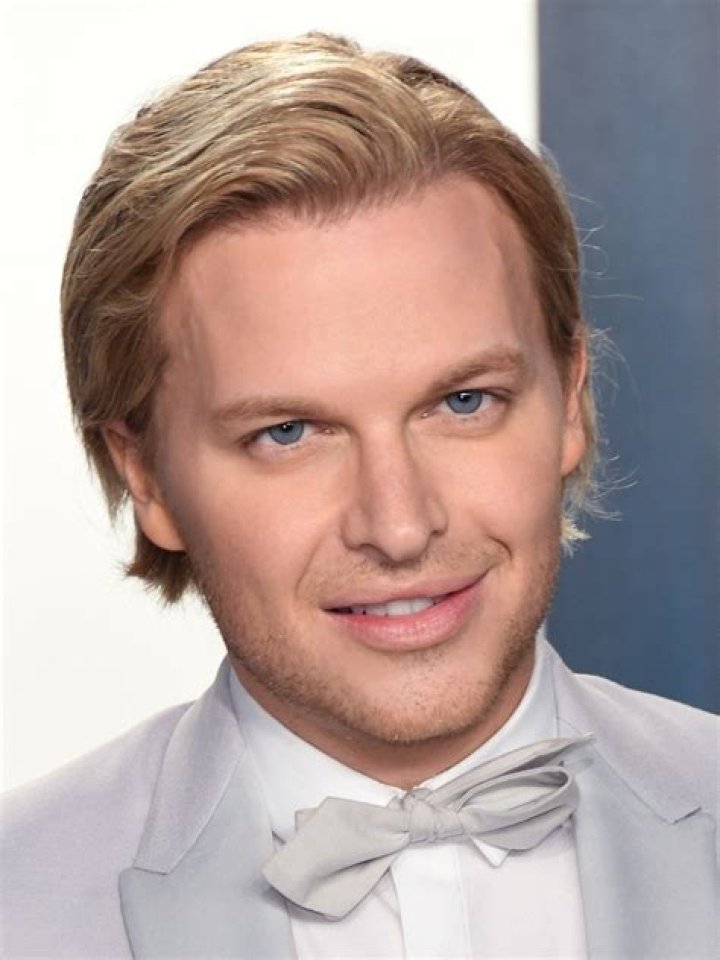 Ronan Farrow Ronan Farrow