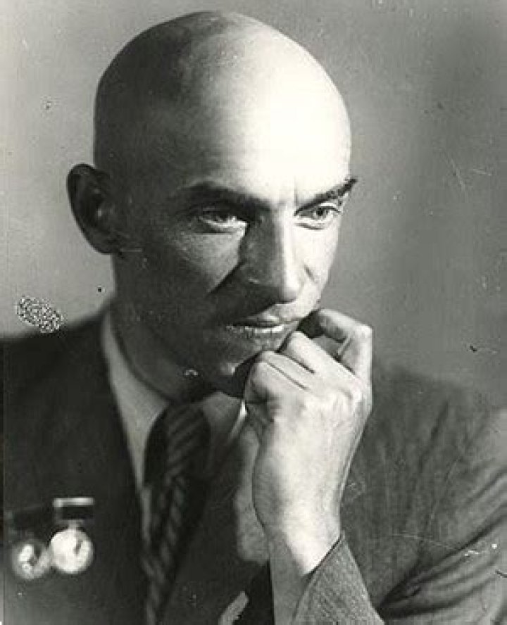 Rostislav Zakharov Rostislav Zakharov