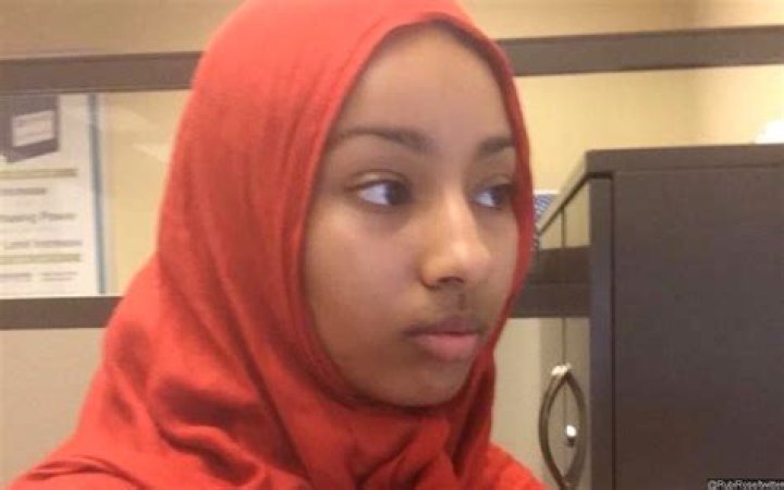 What religion is Rubi Rose?